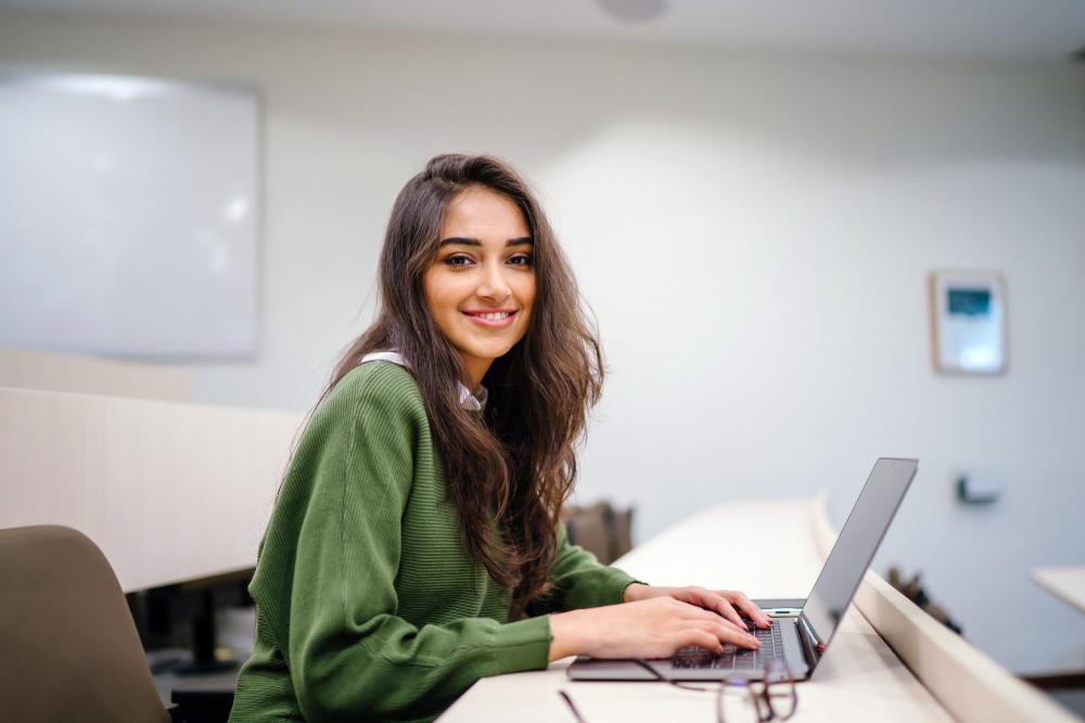 UniSearch - OIETC-Accepting Universities in the UK (2023-2024)